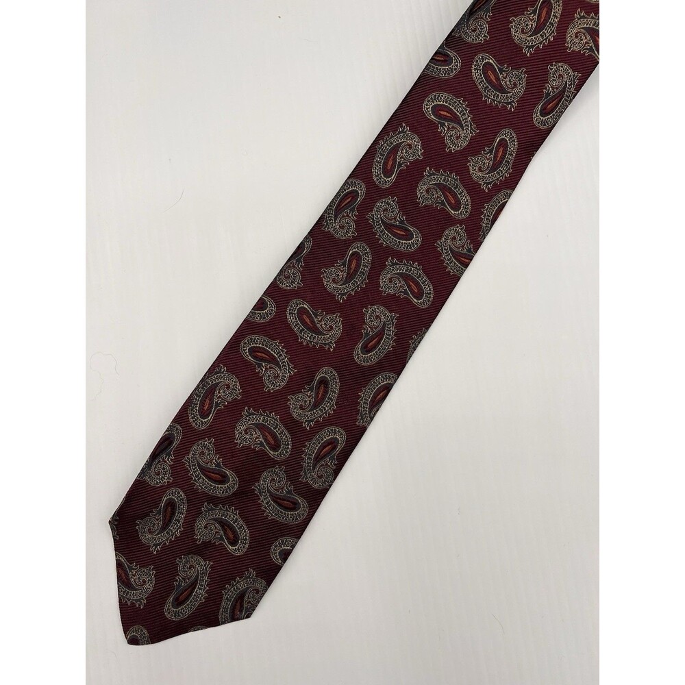 Vintage Chaps Ralph Lauren Tie 100% Silk Burgundy Paisley Made USA 58” x 3.5”